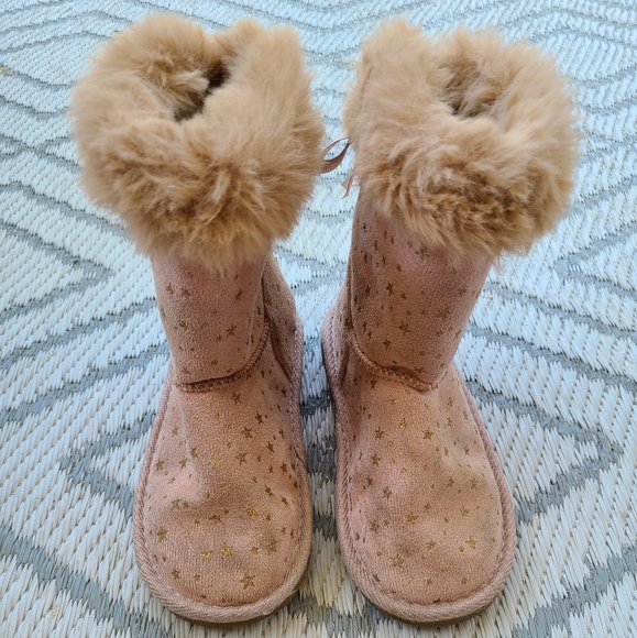 Suede-look blush pink boots with faux fur lining, size 11 (girls) - Picture 2 of 6